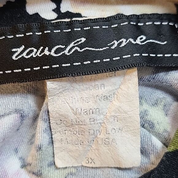 Touch Me Floral Mock Turtleneck Blouse with Layers on Sleeves, Size 3X - Picture 8 of 8
